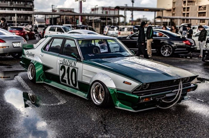 Pop Race Skyline C210 Bosozoku Estilo Verde y Plata 1/64