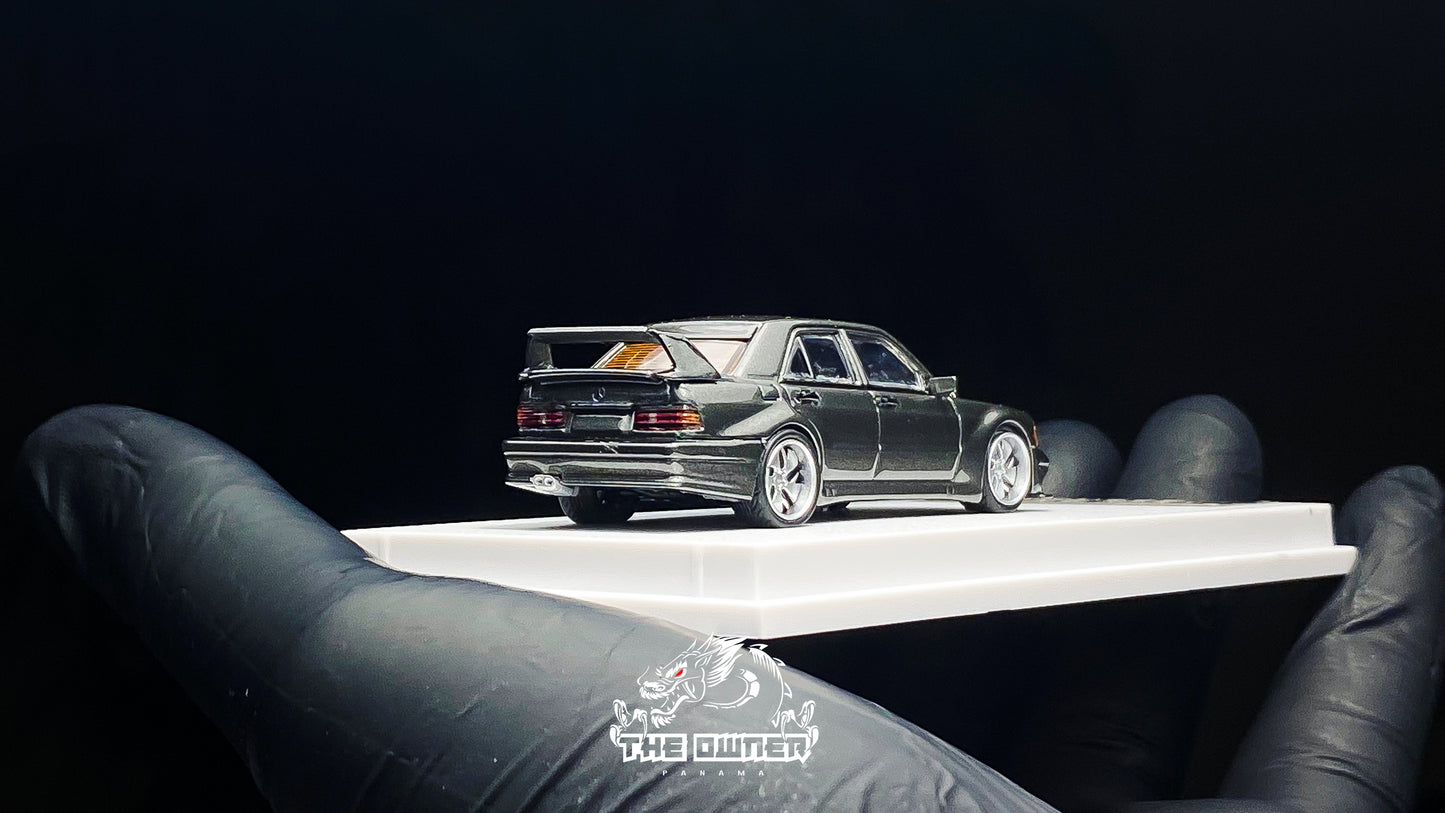 Seeker Mercedes-Benz 190E 2.5-16 Evolution Metallic Grey 1:64