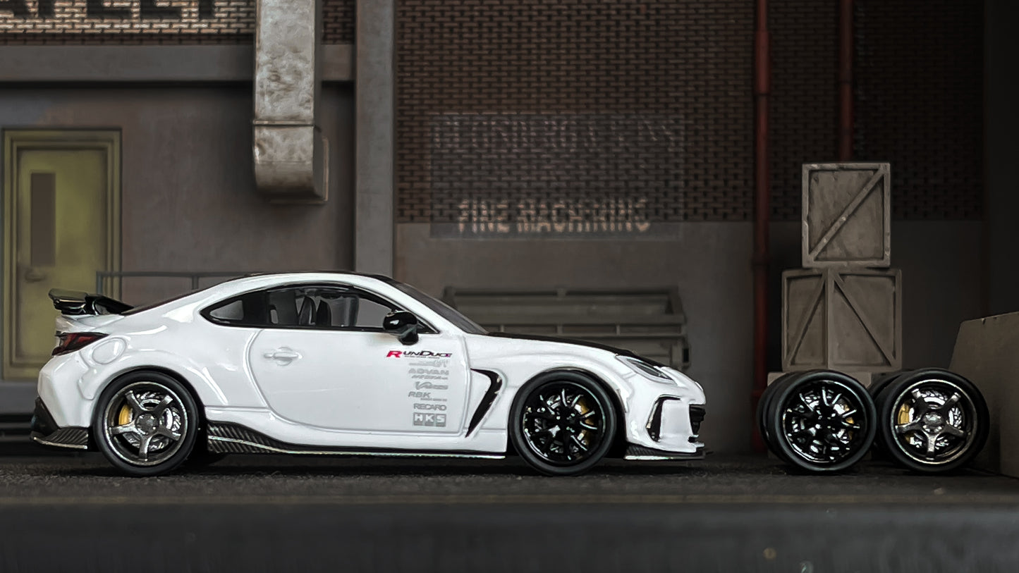 SUBARU BRZ VARIS BRZ ARISING-1 Blanco  (ruedas intercambiables)