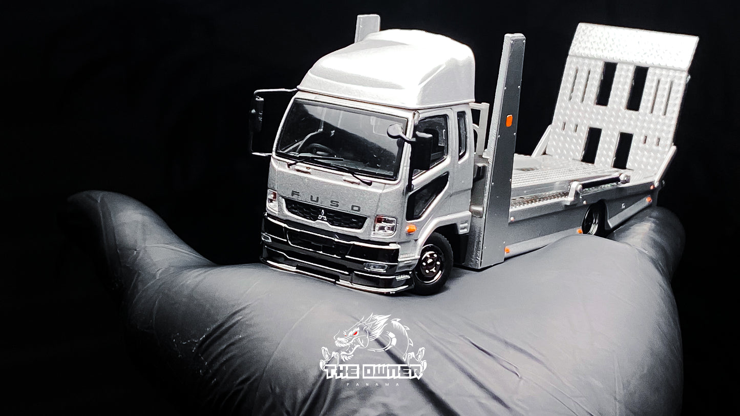 Mitsubishi Fuso Fighter Double Decker Transport Truck