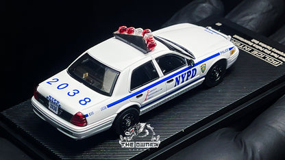 Rollin Ford Crown Victoria NYPD New York City Police Car 1:64