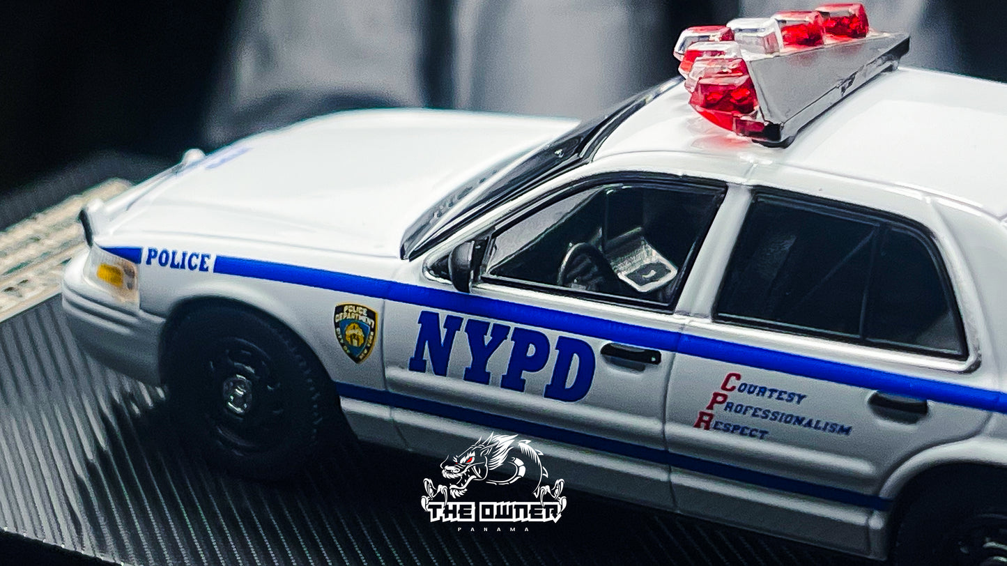 Rollin Ford Crown Victoria NYPD New York City Police Car 1:64