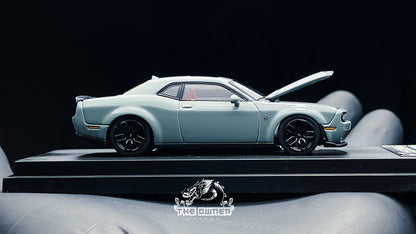 Stance Hunters 1:64 Dodge Challenger Mk3 SRT Hellcat